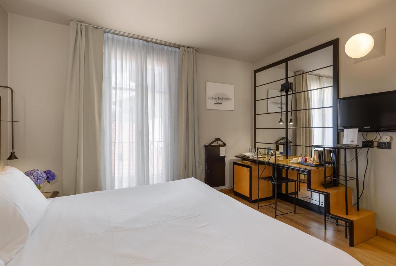 Casa Alle Colonne By Hotel Ancora 韦尔巴尼亚 外观 照片