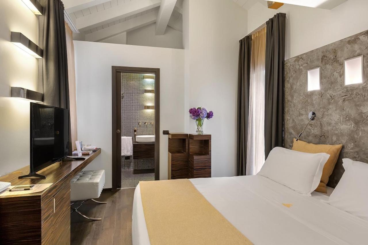 Casa Alle Colonne By Hotel Ancora 韦尔巴尼亚 外观 照片
