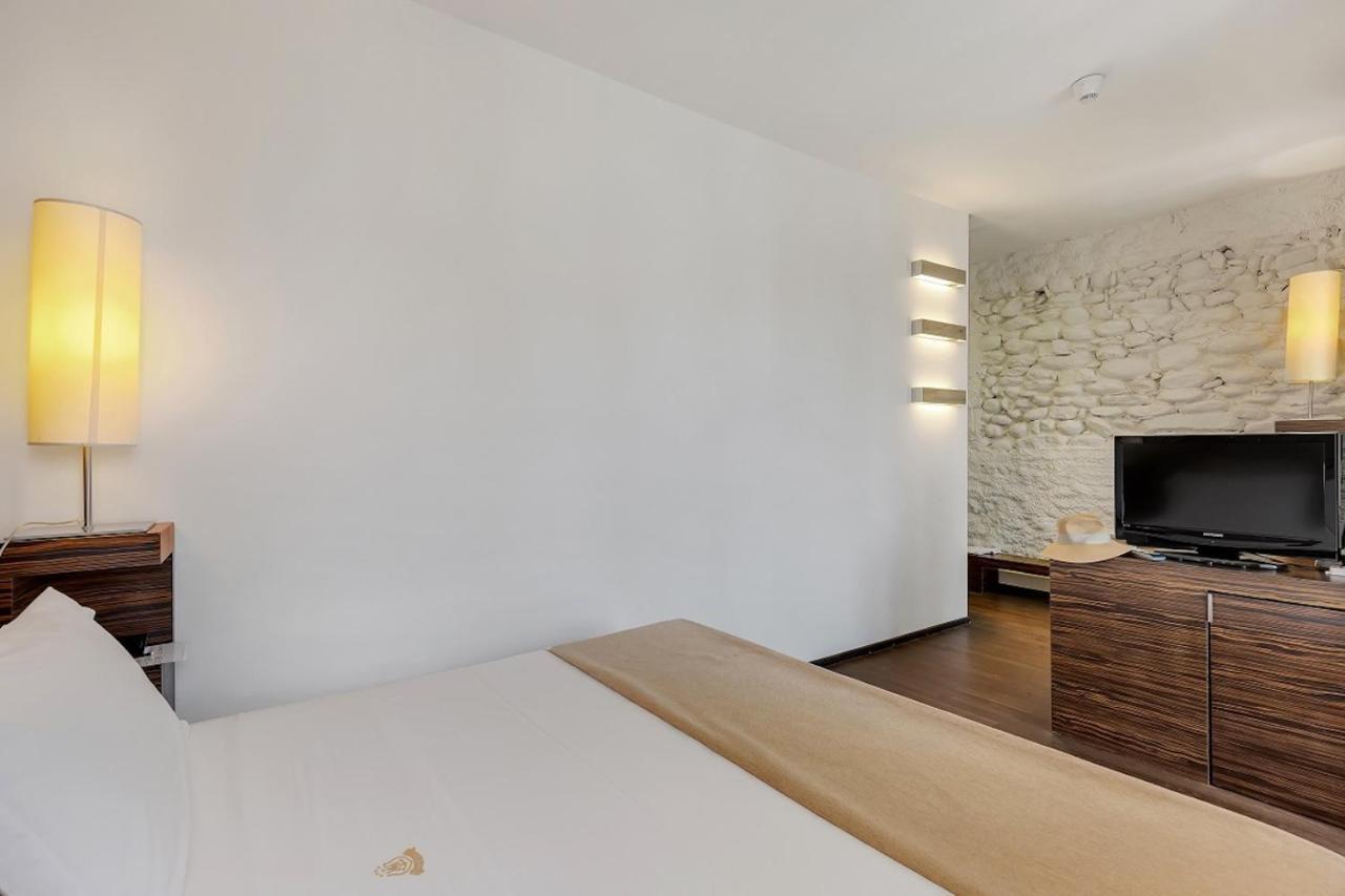Casa Alle Colonne By Hotel Ancora 韦尔巴尼亚 外观 照片