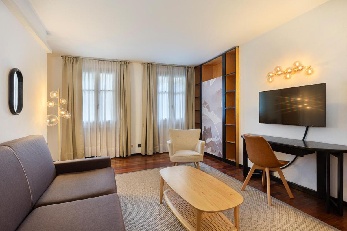 Casa Alle Colonne By Hotel Ancora 韦尔巴尼亚 外观 照片