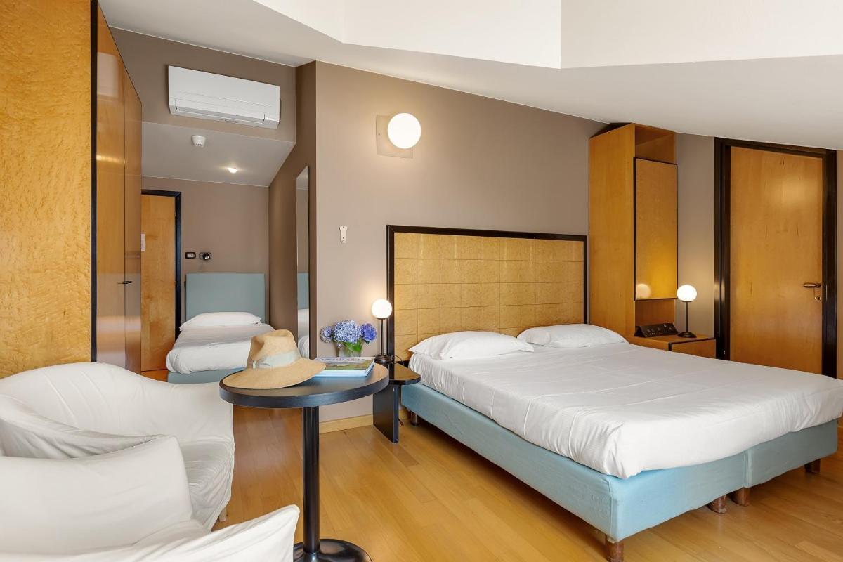 Casa Alle Colonne By Hotel Ancora 韦尔巴尼亚 外观 照片